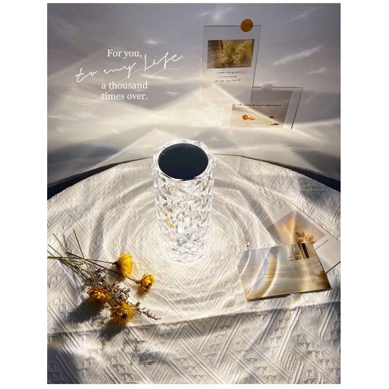Airtree Diamond Touch Dimmable LED Desk Lamp - Acrylic USB 3Colors Night Light Black-White-Yellow Airtree Diamond Touch Dimmable LED Desk Lamp - Acrylic USB 3Colors Night Light Black-White-Yellow