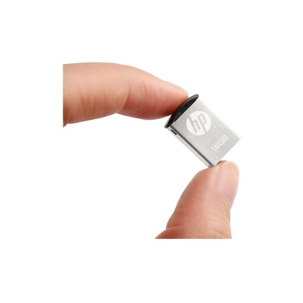 HP v222w 16GB USB 2.0 Pen Drive (Silver) HP v222w 16GB USB 2.0 Pen Drive (Silver)