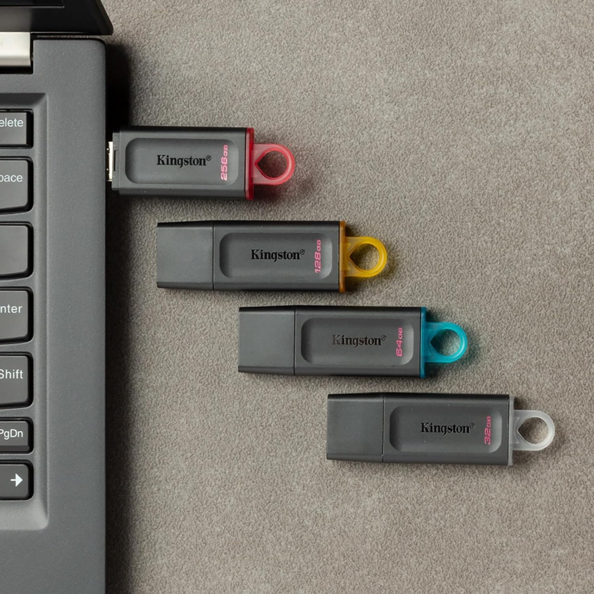 Kingston DataTraveler Exodia DTX/64 GB Pen Drive USB 3.2 Gen 1 (Multicolor)