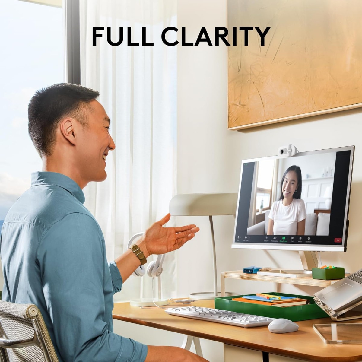 Logitech C270 HD Webcam, HD 720p/30fps, Widescreen HD Video Calling, HD Light Correction, Noise-Reducing Mic, for Skype, FaceTime, Hangouts, WebEx, PC/Mac/Laptop/MacBook/Tablet - Black