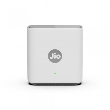 Jio AX6000 Mesh WiFi 6 Device, Works with JioAirFiber Only, Jio True AI Mesh, Dual Band, Up to 6 Gbps Speed, WPA3 Security, Mu-MIMO, OFDMA, Easy Setup with JioHome App, Wireless Range Extender(JE6801)