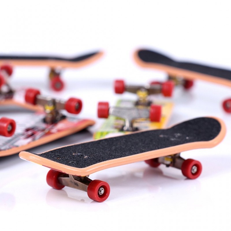 PATPAT 1Pc Mini Skateboard Finger Board Skate Boarding Kit PATPAT 1Pc Mini Skateboard Finger Board Skate Boarding Kit