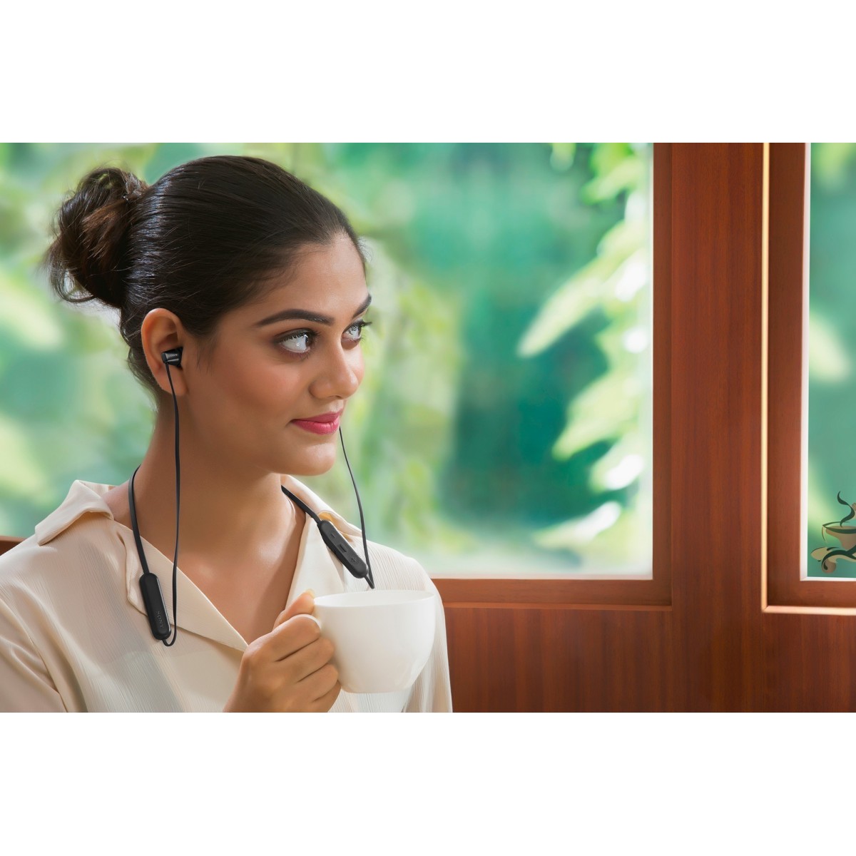 Sony WI-C200 Wireless In-Ear Headphones Black