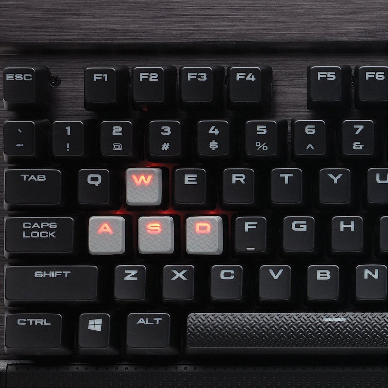 CORSAIR K70 Mechanical Gaming Keyboard-Red LED-USB Passthrough- Cherry MX Speed