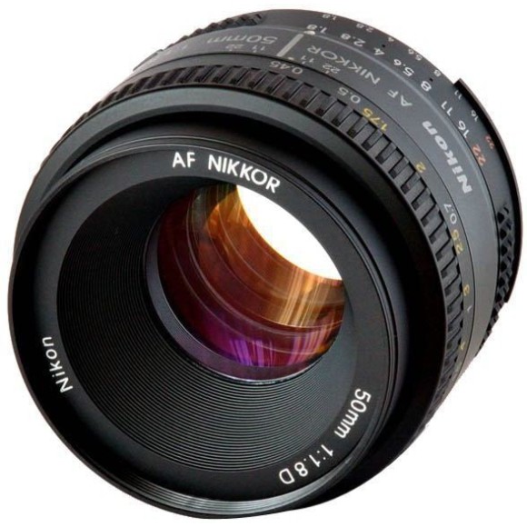Nikon AF FX NIKKOR 50mm f/1.8D Lens for Nikon DSLR Cameras Nikon AF FX NIKKOR 50mm f/1.8D Lens for Nikon DSLR Cameras