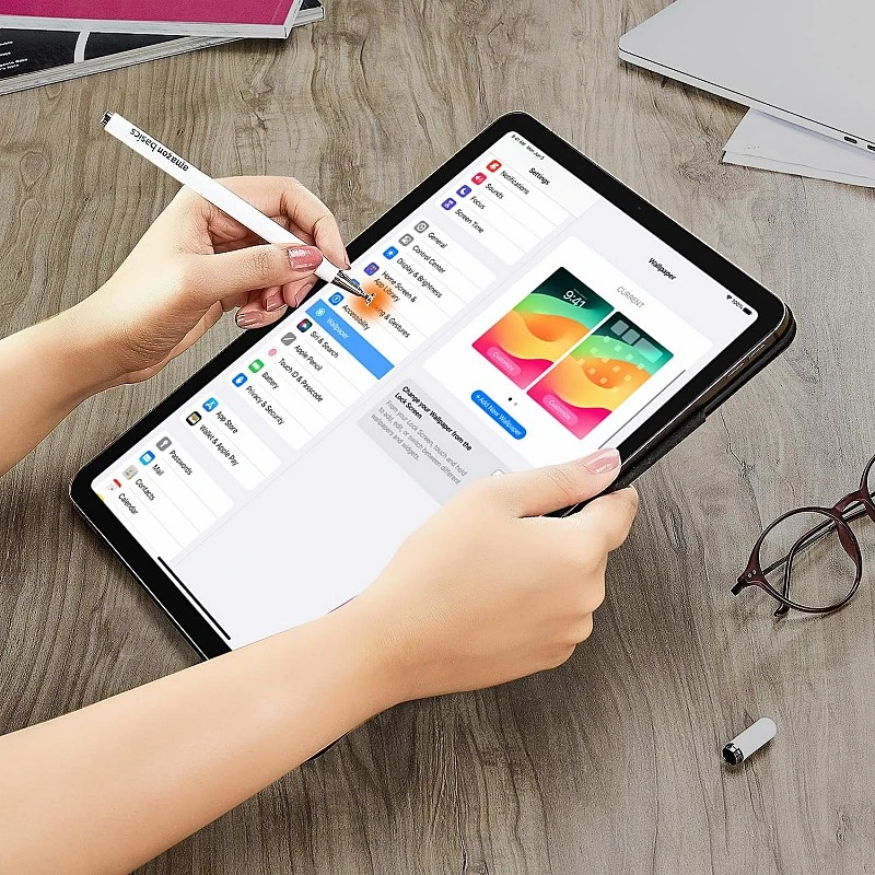 Amazon Basics Capacitive Stylus Pen for Android & iOS All Touchscreen Devices | Fine Point Disc Tip|Lightweight Metal Body with Magnetic Cover - White Amazon Basics Capacitive Stylus Pen for Android & iOS All Touchscreen Devices | Fine Point Disc Tip|Lightweight Metal Body with Magnetic Cover - White
