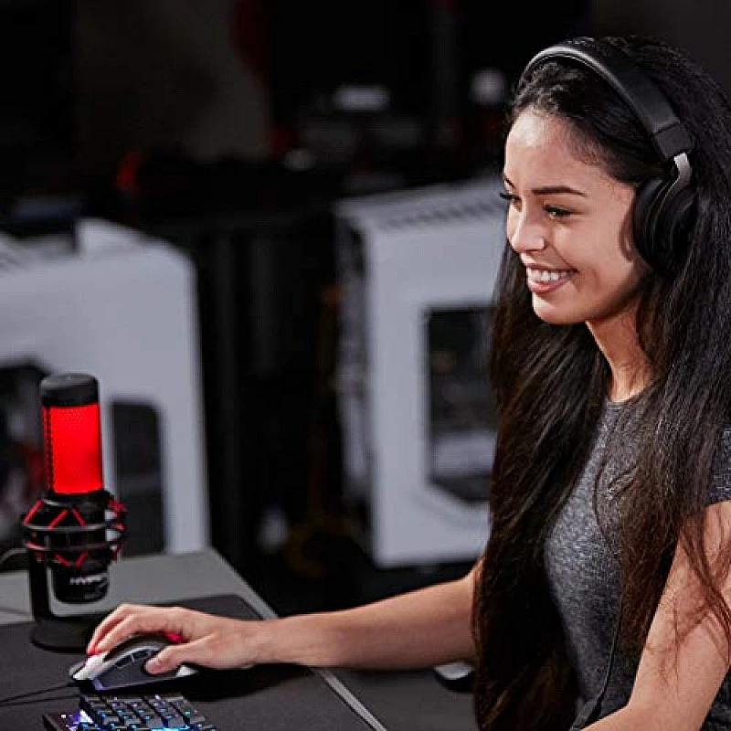HyperX QuadCast - USB Condenser Gaming Microphone, for PC, PS4 and Mac, Red LED - Black HyperX QuadCast - USB Condenser Gaming Microphone, for PC, PS4 and Mac, Red LED - Black