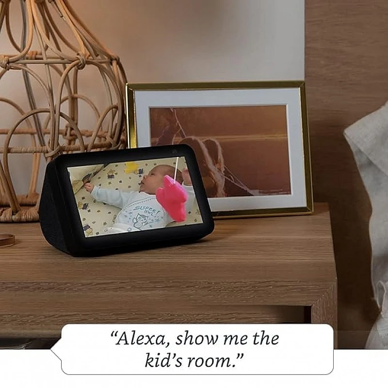 Amazon Echo Show 5 (2nd Gen) - Smart speaker with 5.5" screen, crisp sound and Alexa (Black) Amazon Echo Show 5 (2nd Gen) - Smart speaker with 5.5" screen, crisp sound and Alexa (Black)