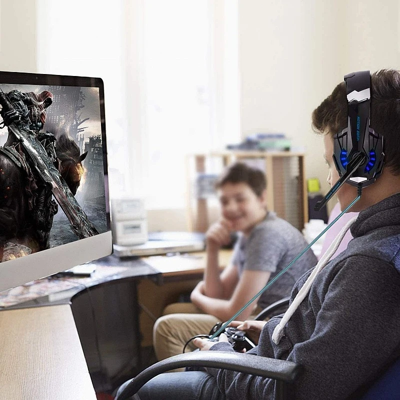 Kotion Each: Over The Ear Wired Headsets With Mic & Led - G9000 Edition For Pc/Ipad/Iphone/Tablets/Mobile Phones (Black/Blue) Kotion Each: Over The Ear Wired Headsets With Mic & Led - G9000 Edition For Pc/Ipad/Iphone/Tablets/Mobile Phones (Black/Blue)